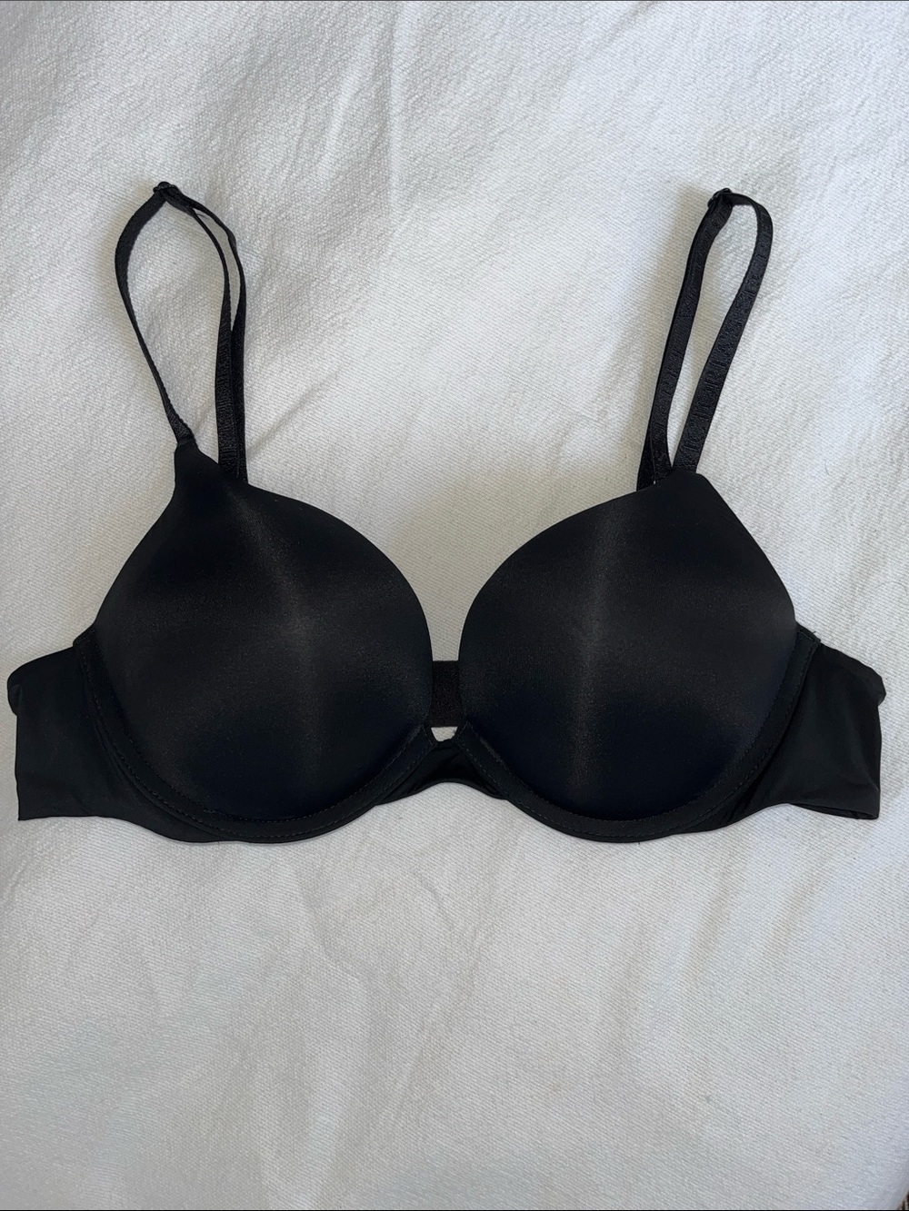 VS T-shirt Push-up Plunge Bra